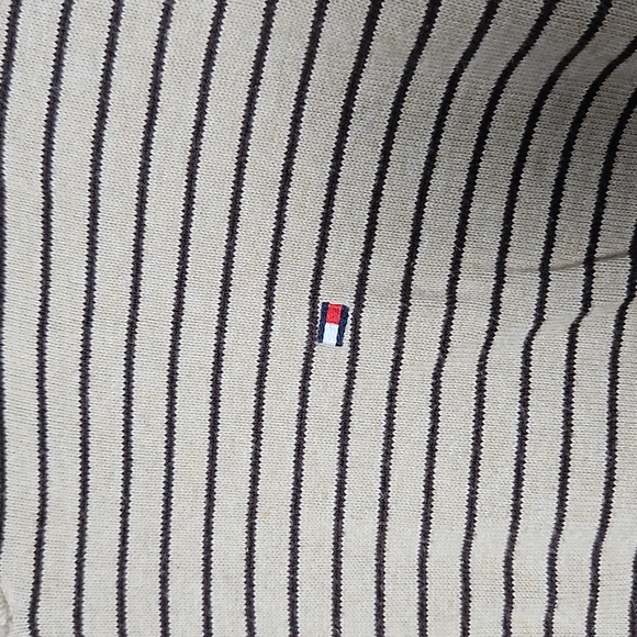 Men's Tommy Hilfiger Long Sleeve Sweater Tan with Brown Stripes Medium T7 - Picture 3 of 5